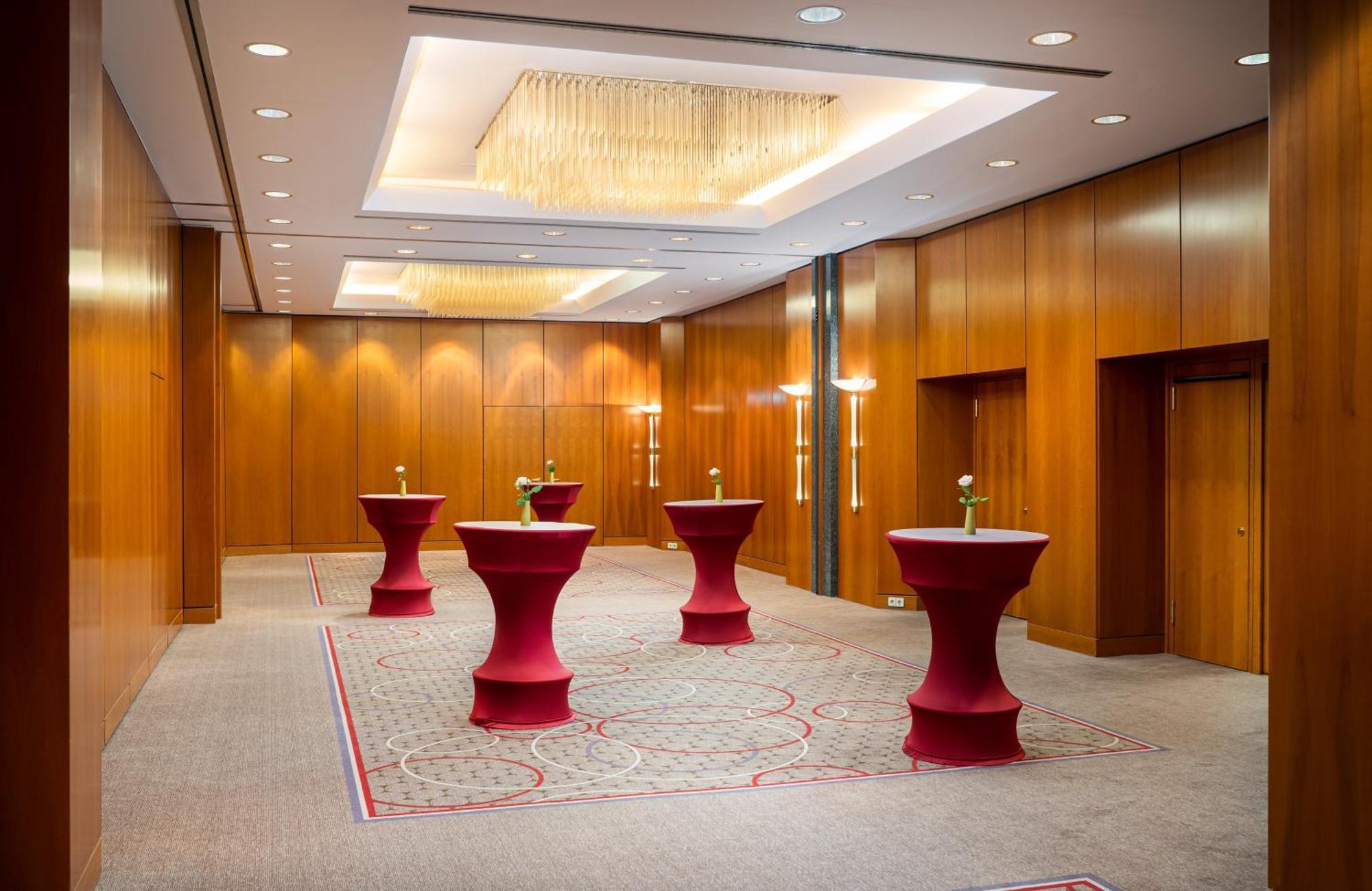 Hotel Leonardo 4*